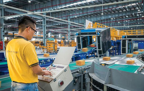 Những yếu tố quyết định sự thành bại trong cạnh tranh giữa các doanh nghiệp chuyển phát