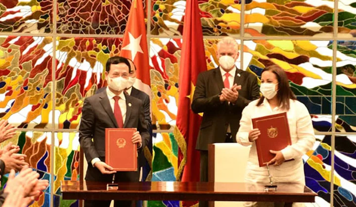 Tăng cường hợp tác với Cuba trong lĩnh vực thông tin truyền thông