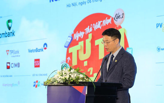 Thanh toán không dùng tiền mặt tiếp tục tăng mạnh