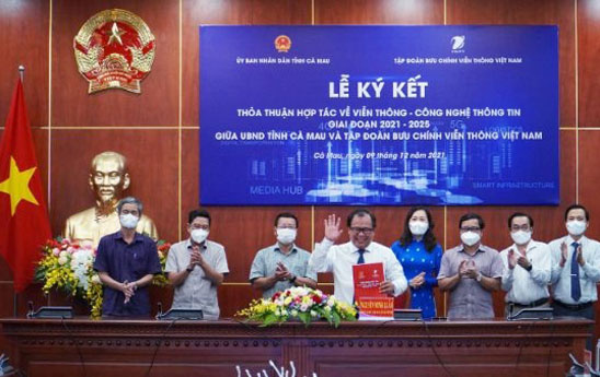 VNPT ký kết Thỏa thuận hợp tác chiến lược với tình Cà Mau