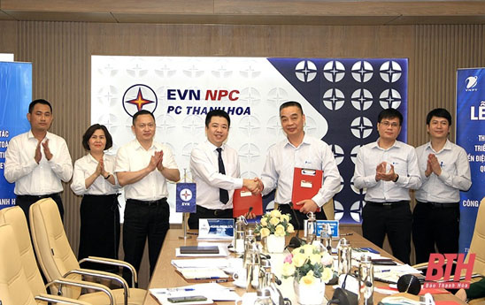 VNPT ký kết với Điện lực Thanh Hóa dùng dịch vụ VNPT Money