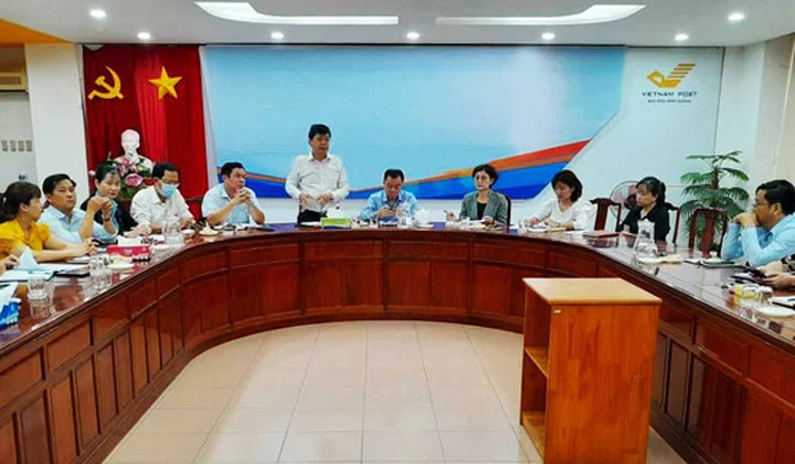 VietnamPost Bình Dương hỗ trợ nông dân chuyển đổi số