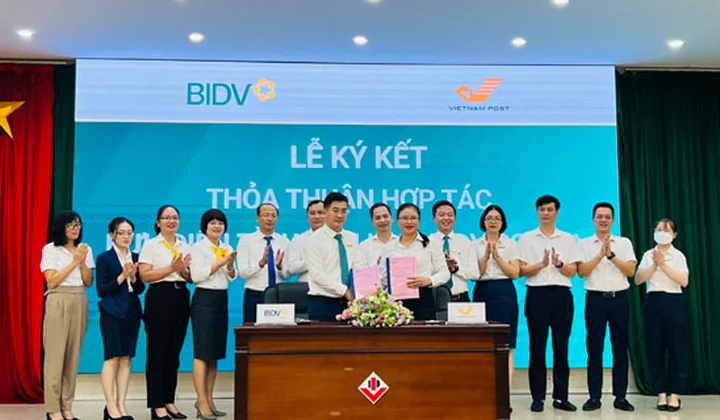 Vietnam Post Sơn La ký kết thỏa thuận hợp tác với BIDV Sơn La