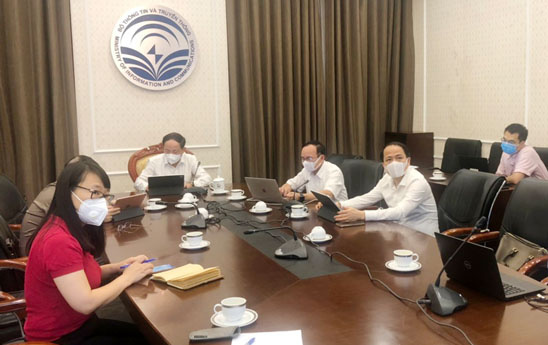 Vietnam Post cùng người dân các tỉnh phía Nam tiêu thụ nông sản