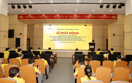 Vietnam Post hưởng ứng và tham gia chương trình “Sóng và máy tính cho em”
