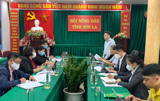 Vietnam Post làm việc với Trung tâm Hỗ trợ Nông dân nông thôn và Hội Nông dân tỉnh Sơn La