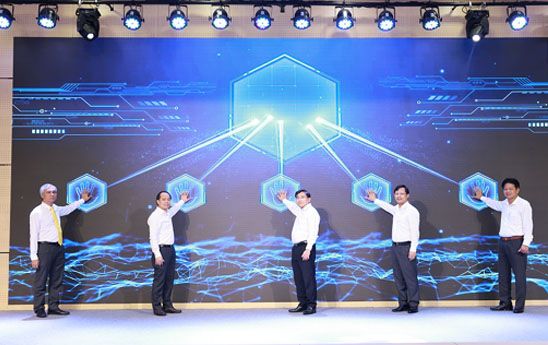 Vietnam Post ra mắt Trung tâm kinh doanh thương mại điện tử Postmart