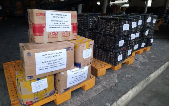 Vietnam Post vận chuyển miễn phí lô hàng nông sản đến Học viện Phật giáo TP.Hồ Chí Minh