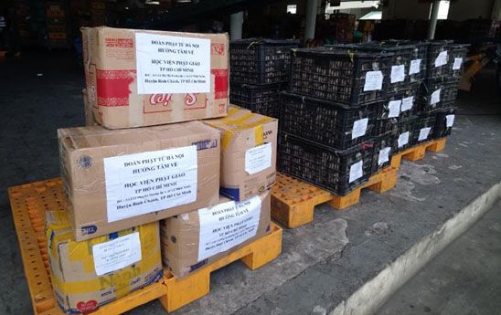 Vietnam Post vận chuyển miễn phí lô hàng nông sản đến Học viện Phật giáo TP.Hồ Chí Minh