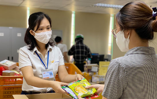 Vietnam Post vượt thách thức, vững vàng trong đại dịch