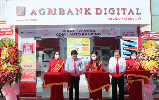 Agribank Tiền Giang đưa vào hoạt động 02 CDM