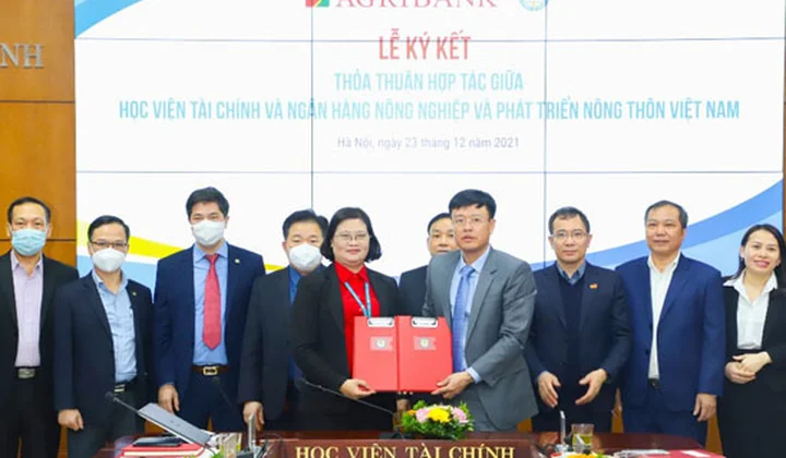 Agribank và Học viện Tài chính ký kết thỏa thuận hợp tác