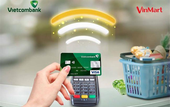 Chủ thẻ Vietcombank Visa tự chạm, tự thanh toán