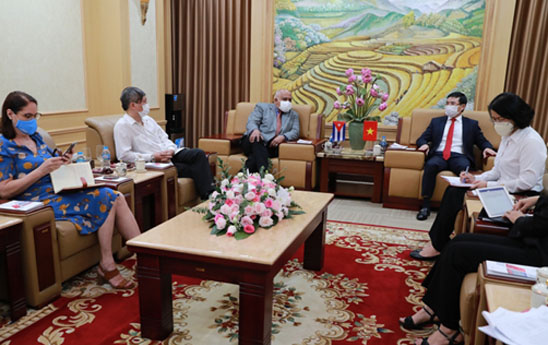 Chủ tịch Hội đồng thành viên Agribank tiếp Đại sứ đặc mệnh toàn quyền nước Cộng hòa Cuba tại Việt Nam