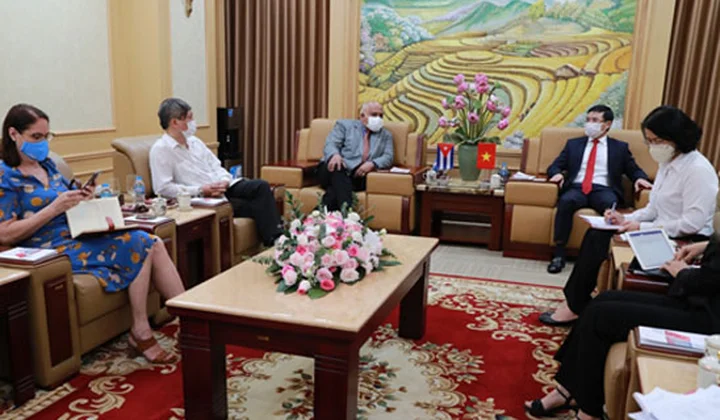 Chủ tịch Hội đồng thành viên Agribank tiếp Đại sứ đặc mệnh toàn quyền nước Cộng hòa Cuba tại Việt Nam