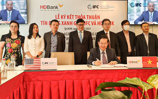 IFC hỗ trợ HDBank 70 triệu USD thúc đẩy chống biến đổi khí hậu