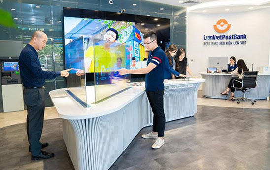 LienVietPostBank tăng trải nghiệm dịch vụ tại Phòng giao dịch thông minh