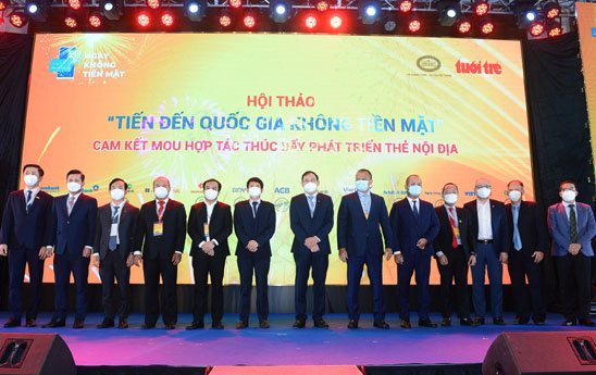 NAPAS ký kết thỏa thuận hợp tác triển khai thúc đẩy thẻ tín dụng nội địa