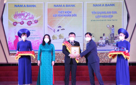 NamABank Top 100 - sản phẩm, dịch vụ tốt nhất cho gia đình, trẻ em