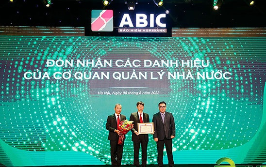 Sản phẩm “Bảo an tín dụng” của ABIC được vinh danh Top 10 Sản phẩm - Dịch vụ Tin dùng Việt Nam