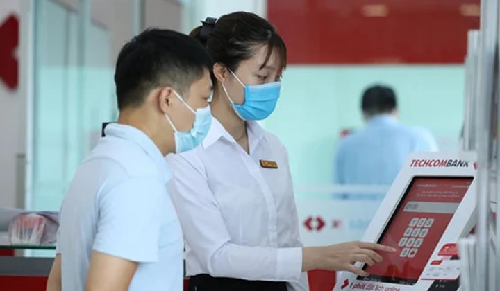 Techcombank bắt tay với Amazon để thúc đẩy số hoá
