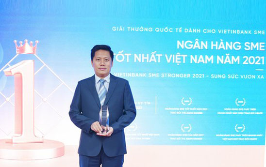 Techcombank và Vietinbank nhận giải thưởng do Tạp chí The Asian Banker tổ chức