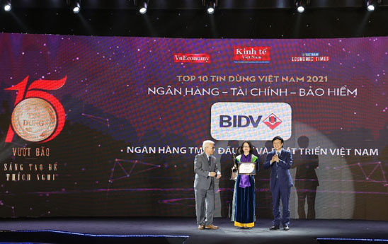 Thẻ tín dụng BIDV Visa Platinum Cashback Online lọt Top 10 Tin dùng Việt Nam 2021