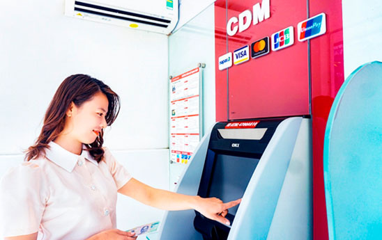 Thúc đẩy giao dịch online, Agribank từng bước tiệm cận xu thế ngân hàng số