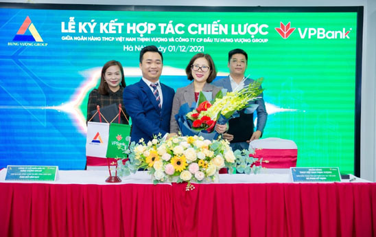 VPBank ký kết hợp tác chiến lược với Hưng Vượng Group