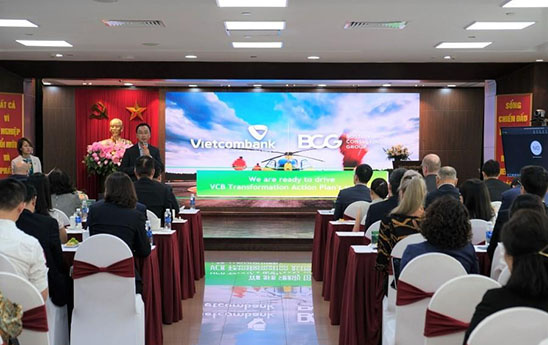 Vietcombank khởi động chương trình hành động chuyển đổi