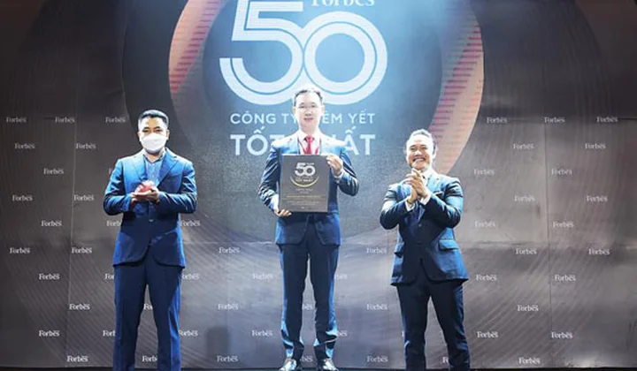 VietinBank vào Top 50 Công ty niêm yết tốt nhất năm 2021 của Forbes Việt Nam