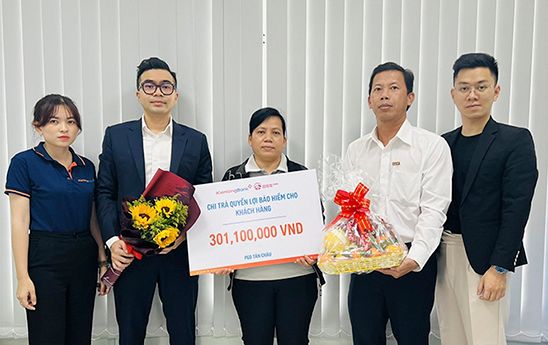 KienlongBank chi trả hơn 300 triệu đồng bồi thường bảo hiểm cho khách hàng tại An Giang