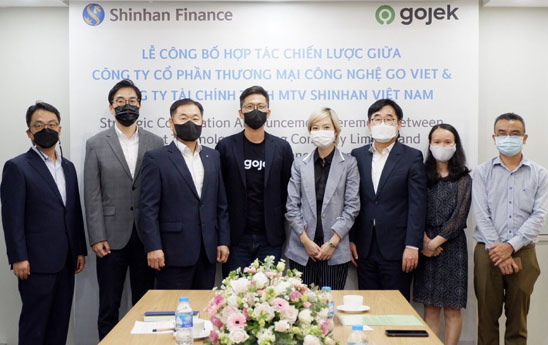Shinhan Finance và Gojek Việt Nam công bố hợp tác chiến lược
