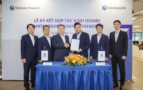 Shinhan Việt Nam hợp tác kinh doanh bảo hiểm với Shinhan Life Việt Nam