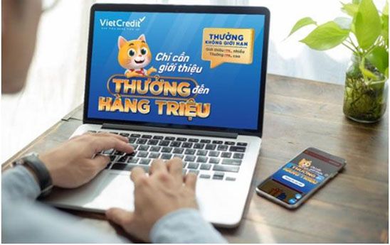 VietCredit giảm lãi, tặng thưởng hấp dẫn