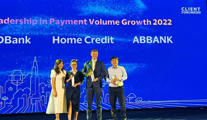 ABBank nhận giải thưởng “Ngân hàng có tỷ lệ tăng trưởng doanh số thẻ cao nhất năm 2022” của Visa