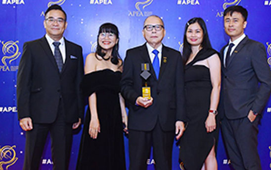 ACB liên tiếp nhận nhiều giải thưởng quốc tế danh giá