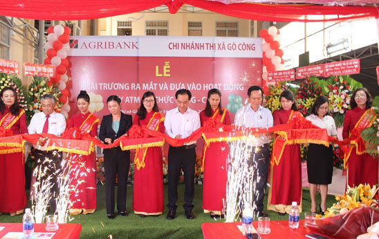 Agribank Thị xã Gò Công khai trương và đưa vào hoạt động ATM CDM