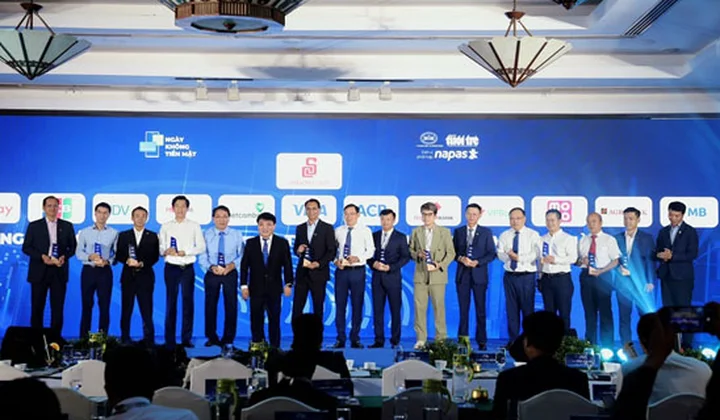 Agribank đồng hành thúc đẩy thanh toán không tiền mặt