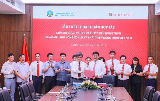 Agribank ký kết hợp tác với Bộ Nông nghiệp và Phát triển nông thôn