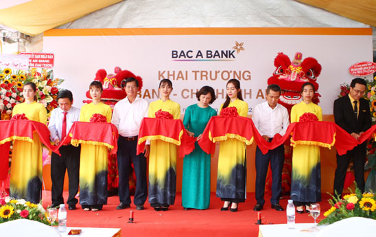 BAC A BANK khai trương chi nhánh An Giang