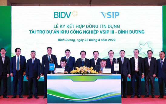 BIDV và VSIP ký kết hợp đồng tín dụng tài trợ dự án đầu tư xây dựng KCN VSIP III - Bình Dương