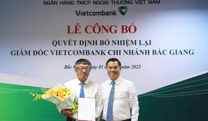 Công bố, bổ nhiệm lại ông Lê Hồng Tâm Giám đốc chi nhánh Vietcombank Bắc Giang