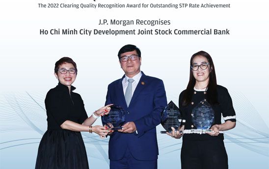 HDBank nhận giải thưởng của The Asset và JP Morgan Chase