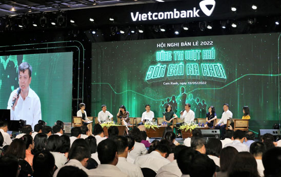 Hội nghị bán lẻ 2022 của Vietcombank với chủ đề “Vững tin vượt khó - Đón gió ra khơi”