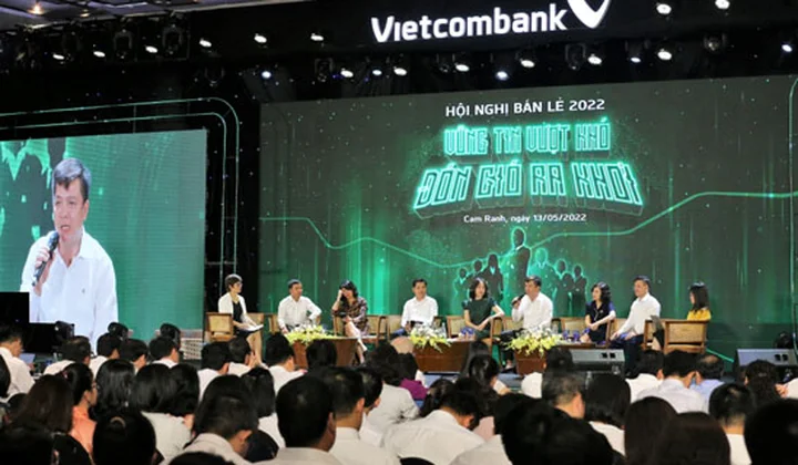 Hội nghị bán lẻ 2022 của Vietcombank với chủ đề “Vững tin vượt khó - Đón gió ra khơi”