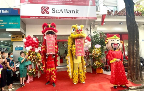 Khai trương trụ sở mới SeABank Trung Hòa
