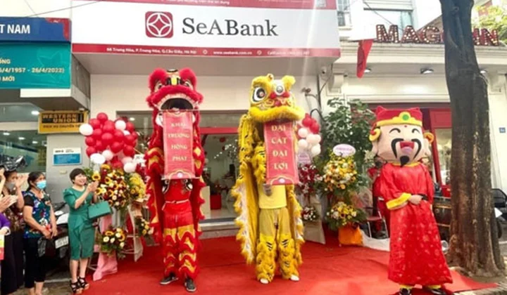 Khai trương trụ sở mới SeABank Trung Hòa