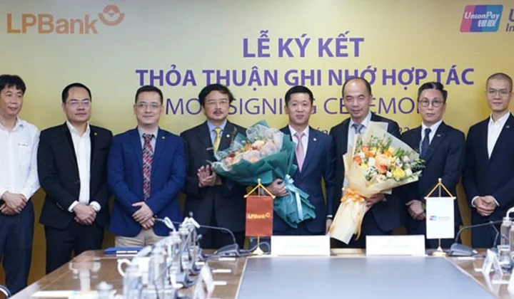 LPBank và UnionPay hợp tác mở rộng mạng lưới phát hành và sử dụng thẻ thanh toán quốc tế