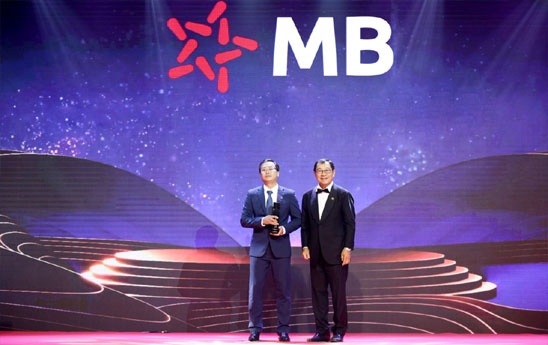 MB được vinh danh Doanh nghiệp xuất sắc châu Á 2022